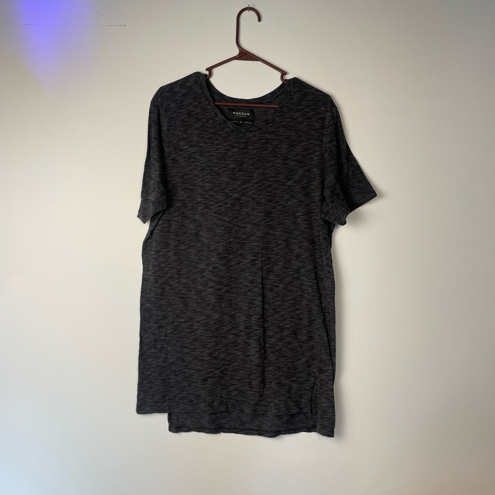 755. PacSun Los Angeles Men’s Basic T-Shirt